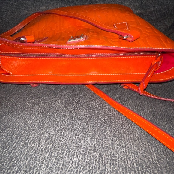 Dooney and Bourke Large Lexington Retro embossed tote in Orange 🍊 - Picture 7 of 13